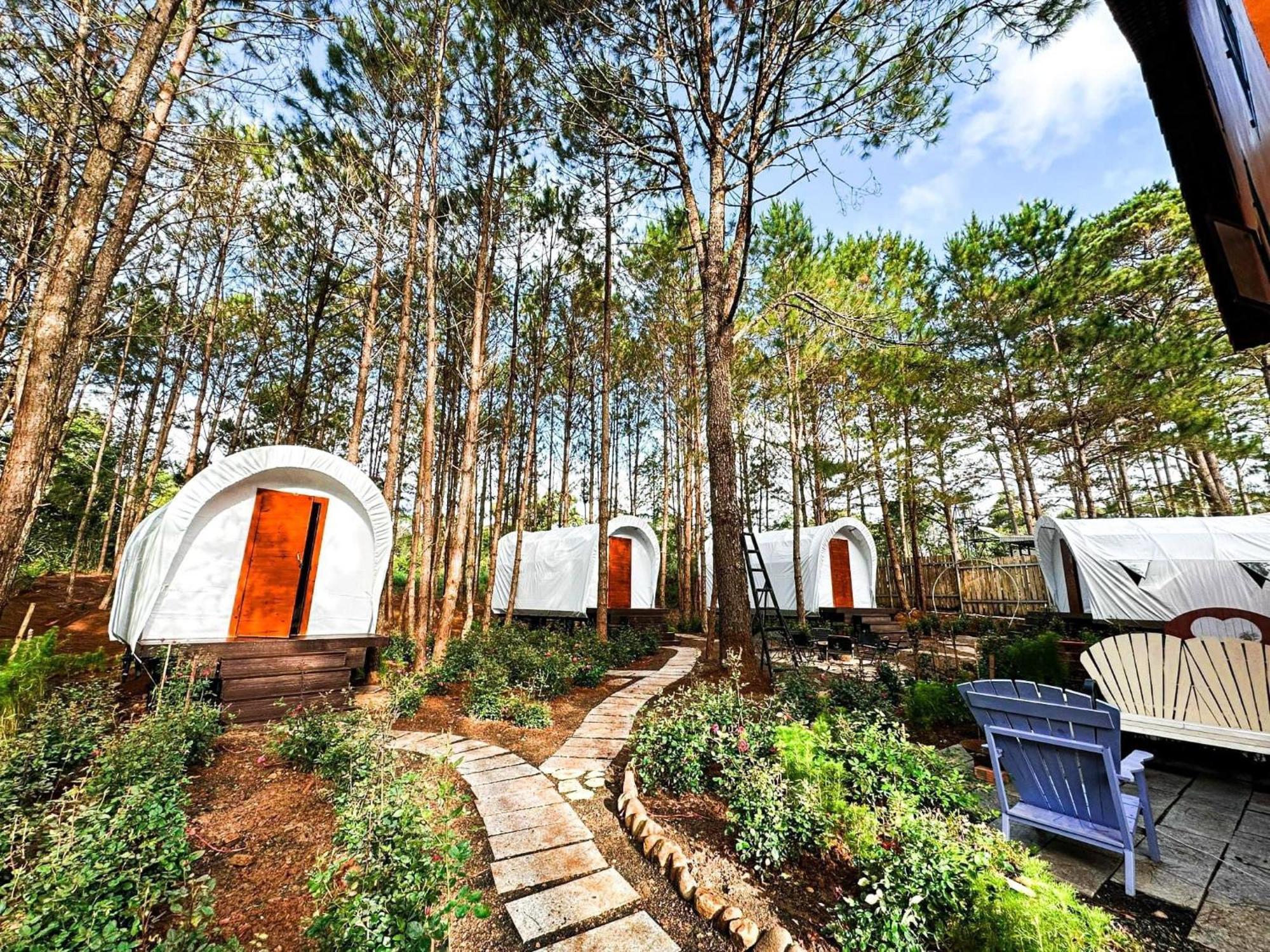 De Vivre Homestay Mang Den Kon Von Kla Bagian luar foto