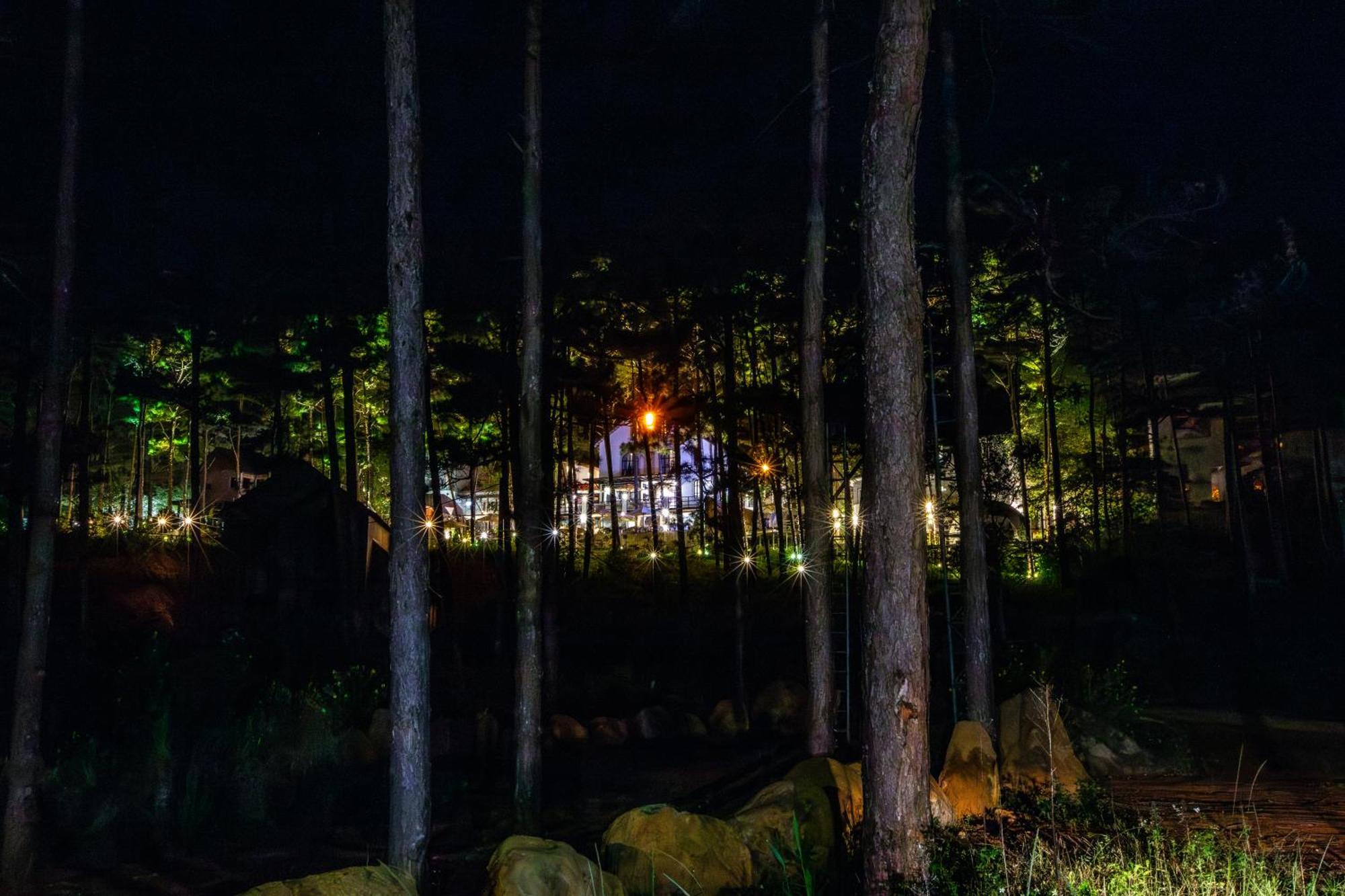De Vivre Homestay Mang Den Kon Von Kla Bagian luar foto
