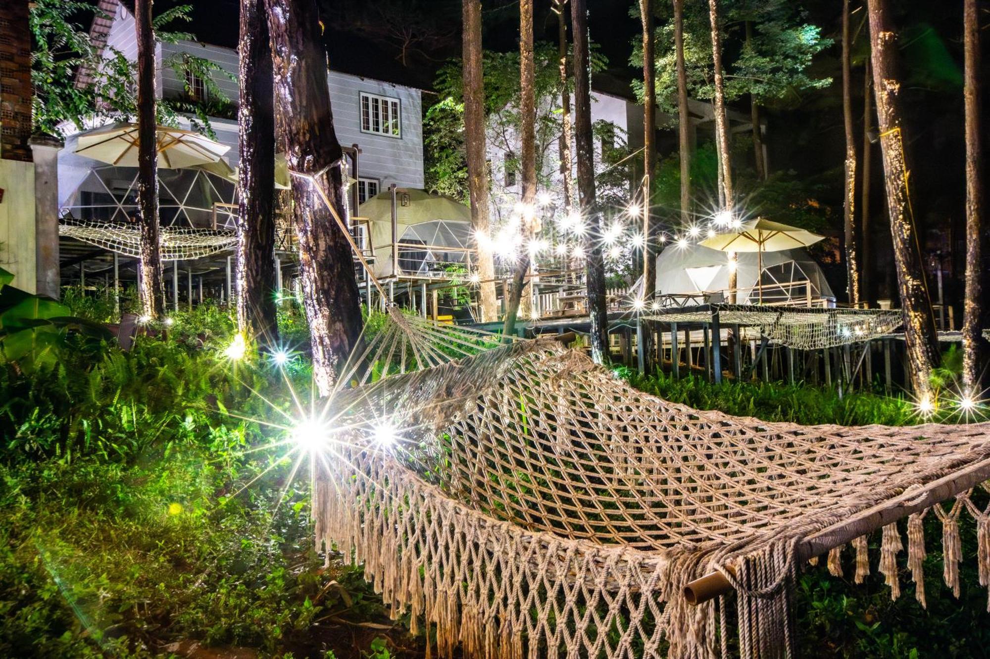 De Vivre Homestay Mang Den Kon Von Kla Bagian luar foto