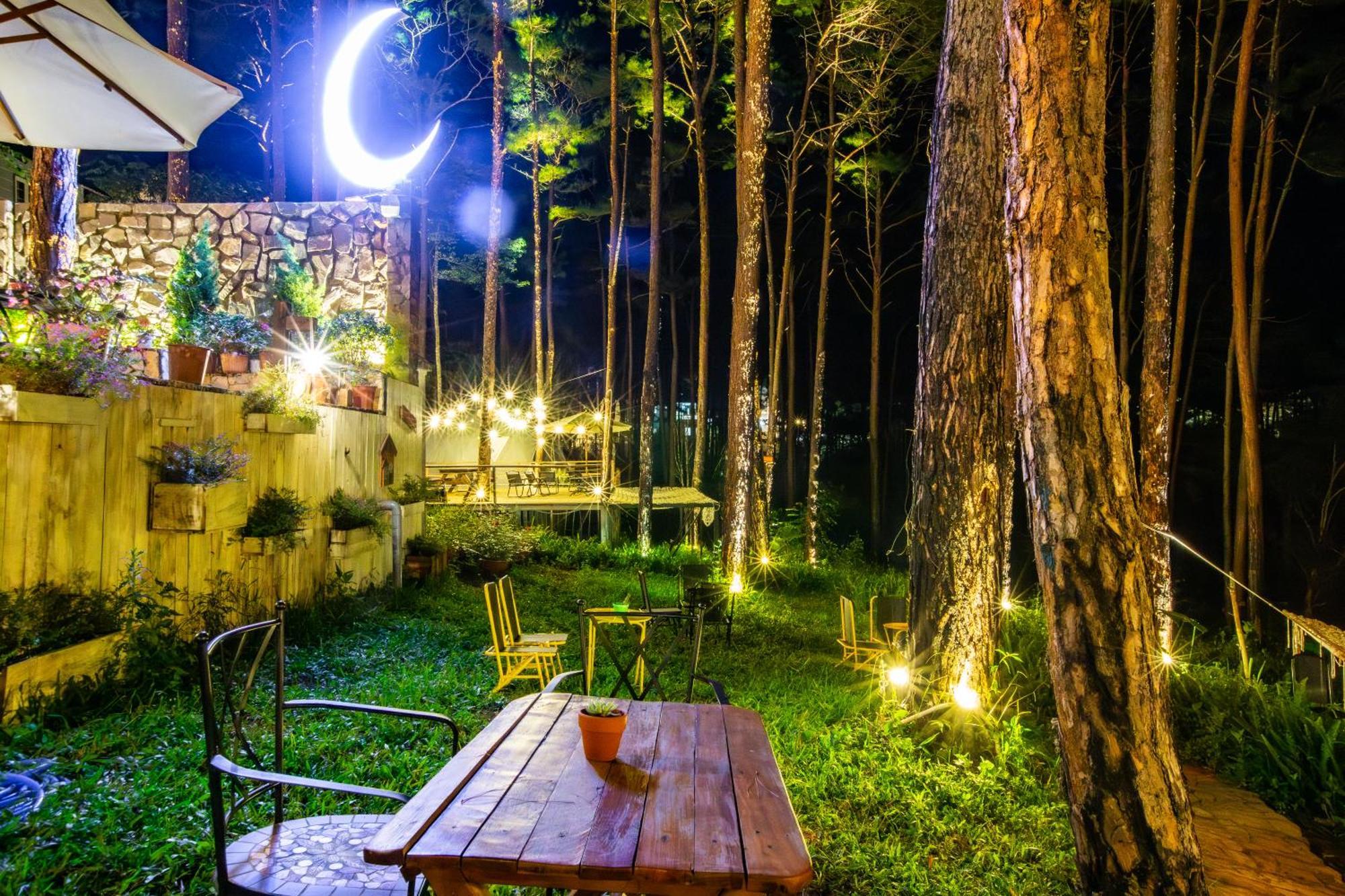 De Vivre Homestay Mang Den Kon Von Kla Bagian luar foto