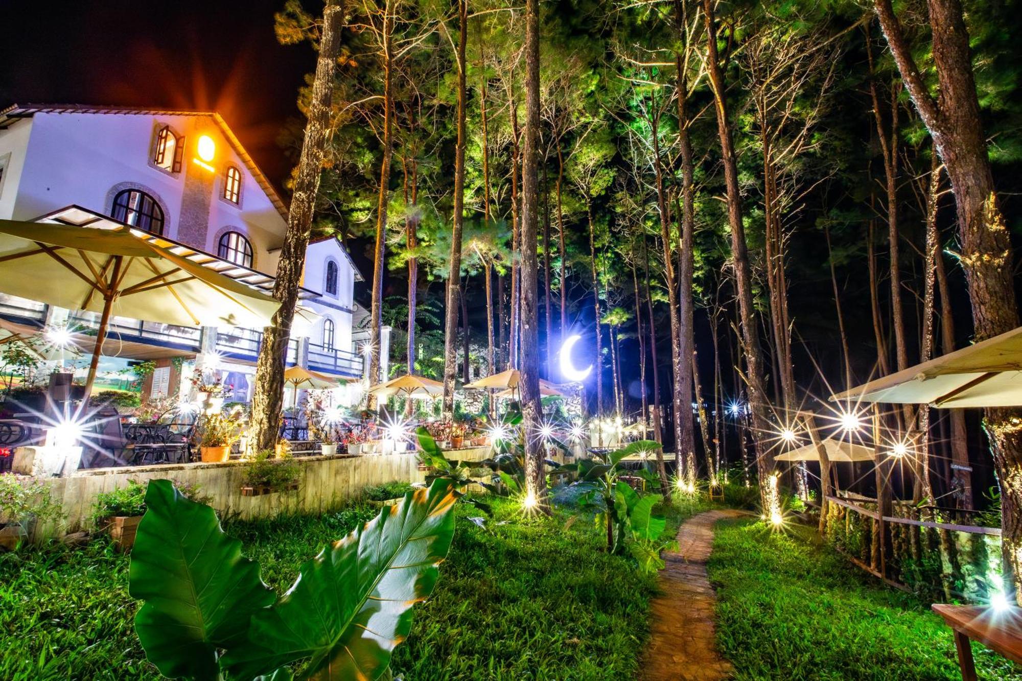 De Vivre Homestay Mang Den Kon Von Kla Bagian luar foto